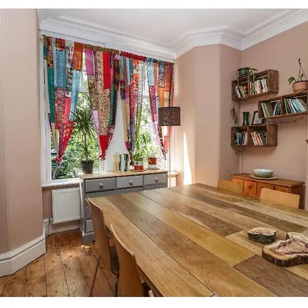 Ferienhaus Sunnycote *