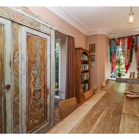 Сasa de vacaciones Sunnycote